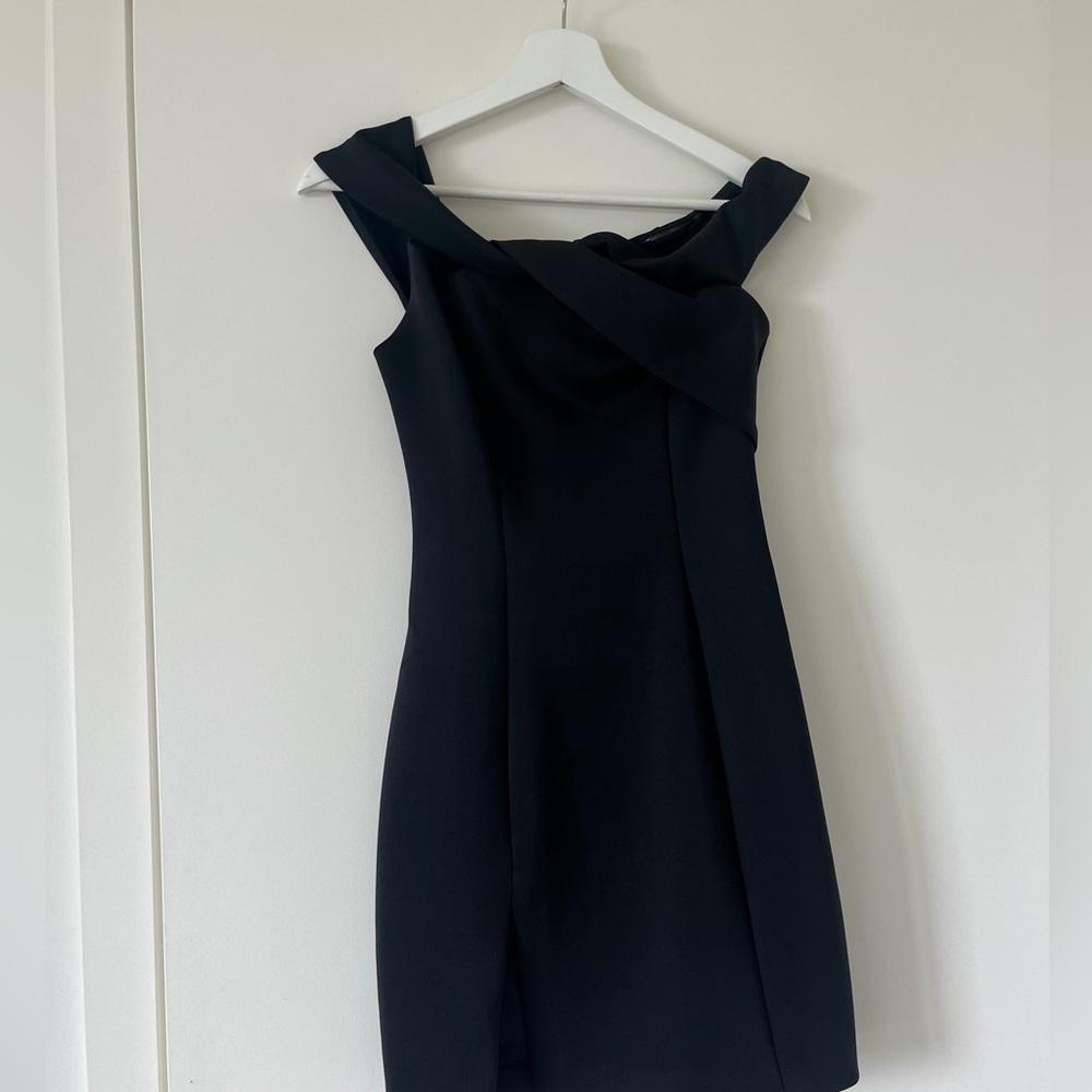 Guess Black Sleeveless Mini Dress